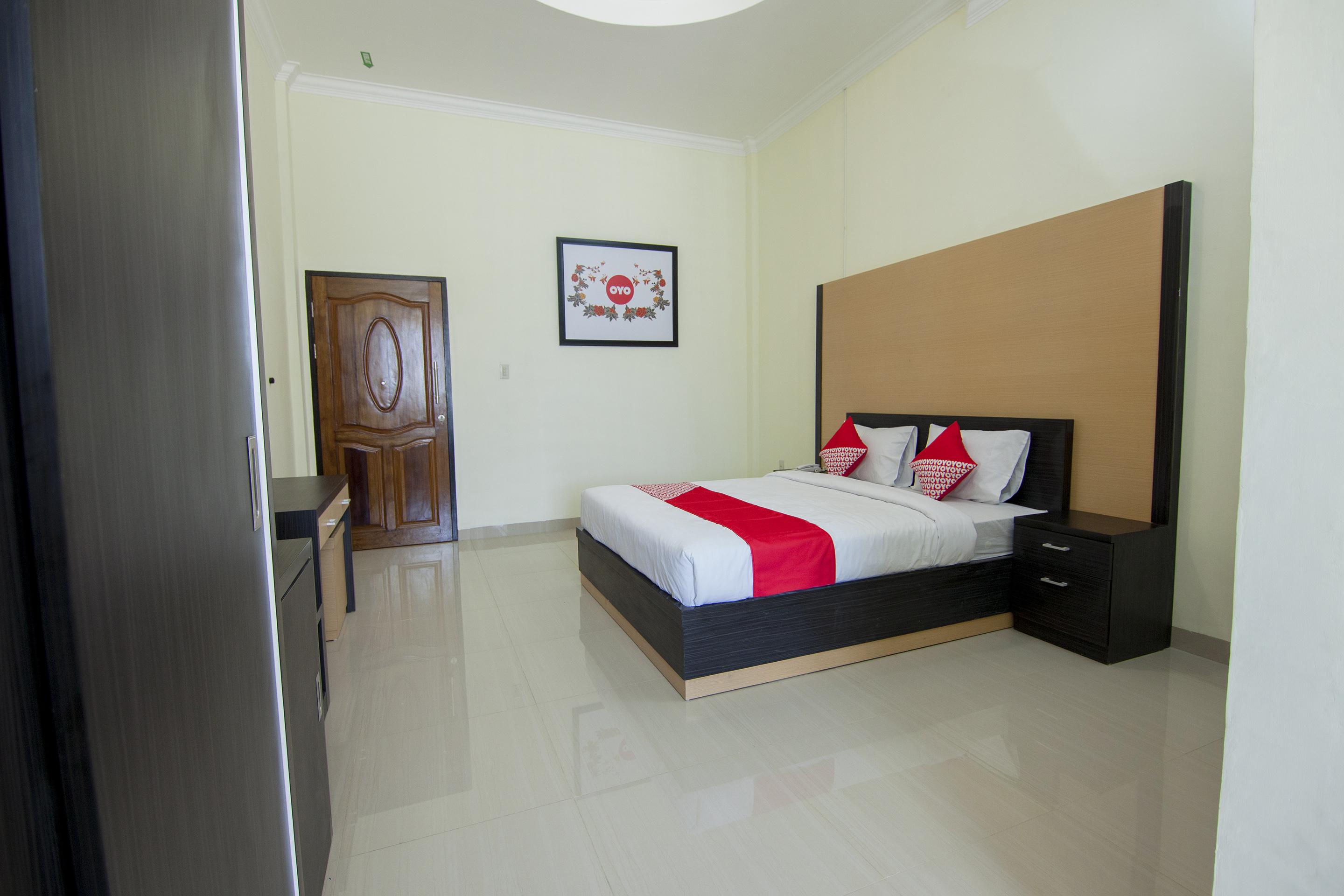 Capital O 540 Esther Hotel Balige Kültér fotó