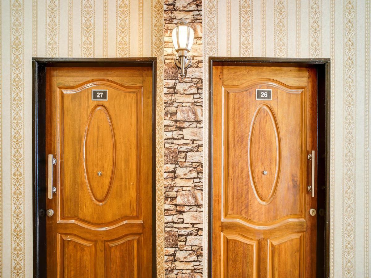 Capital O 540 Esther Hotel Balige Kültér fotó